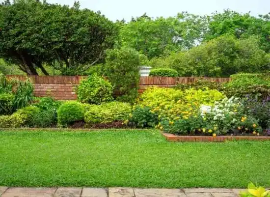 landscaping services Radcliff